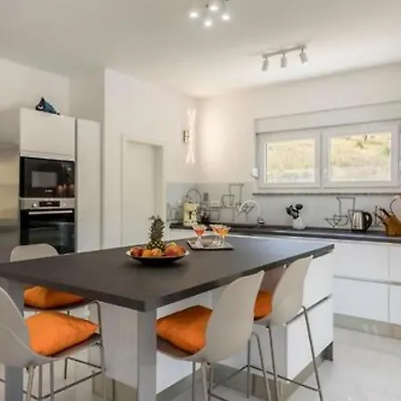 빌라 Modern & Stylish With Private Pool *