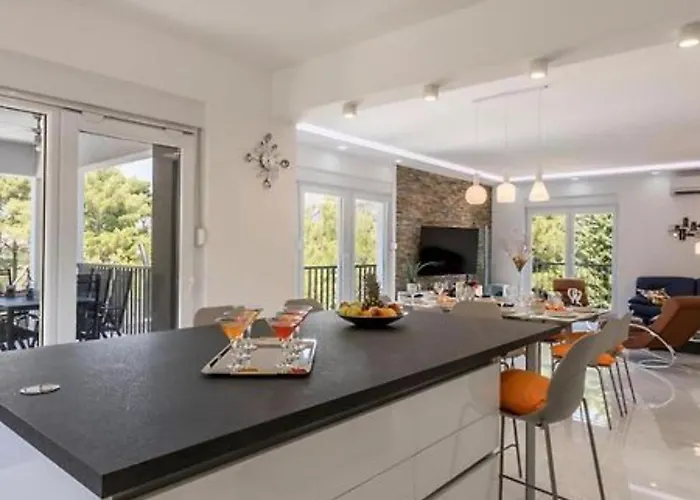 Villa Modern & Stylish With Private Pool